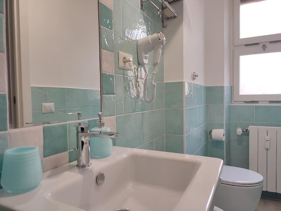 Sunnyhome- Ostia Lido Vista Mare 2 Bagni ภายนอก รูปภาพ