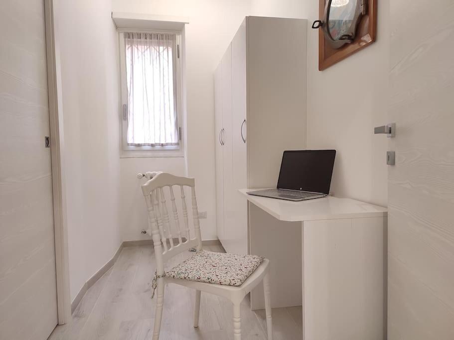 Sunnyhome- Ostia Lido Vista Mare 2 Bagni ภายนอก รูปภาพ